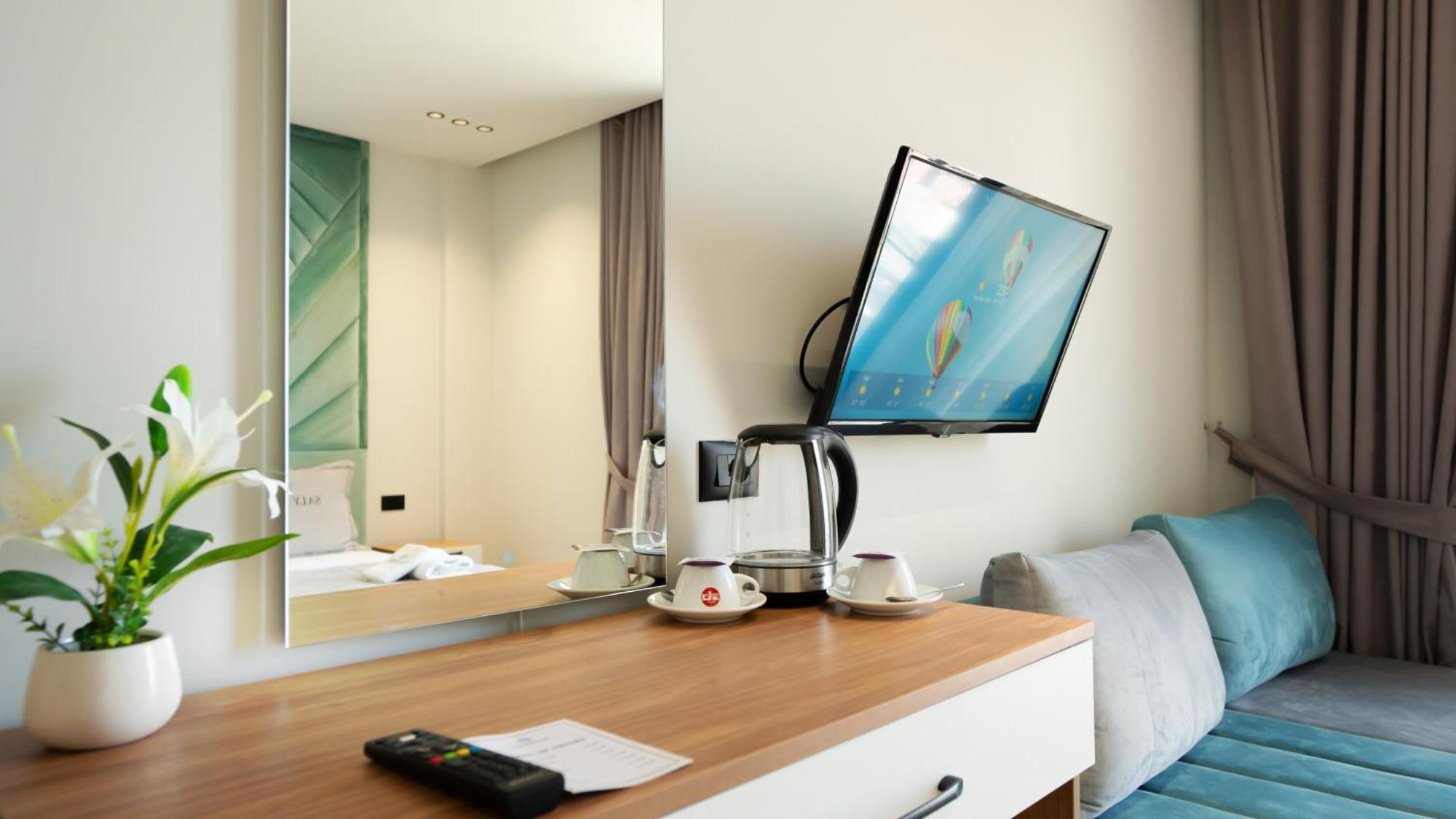 Hotel Saly Durrës Zewnętrze zdjęcie