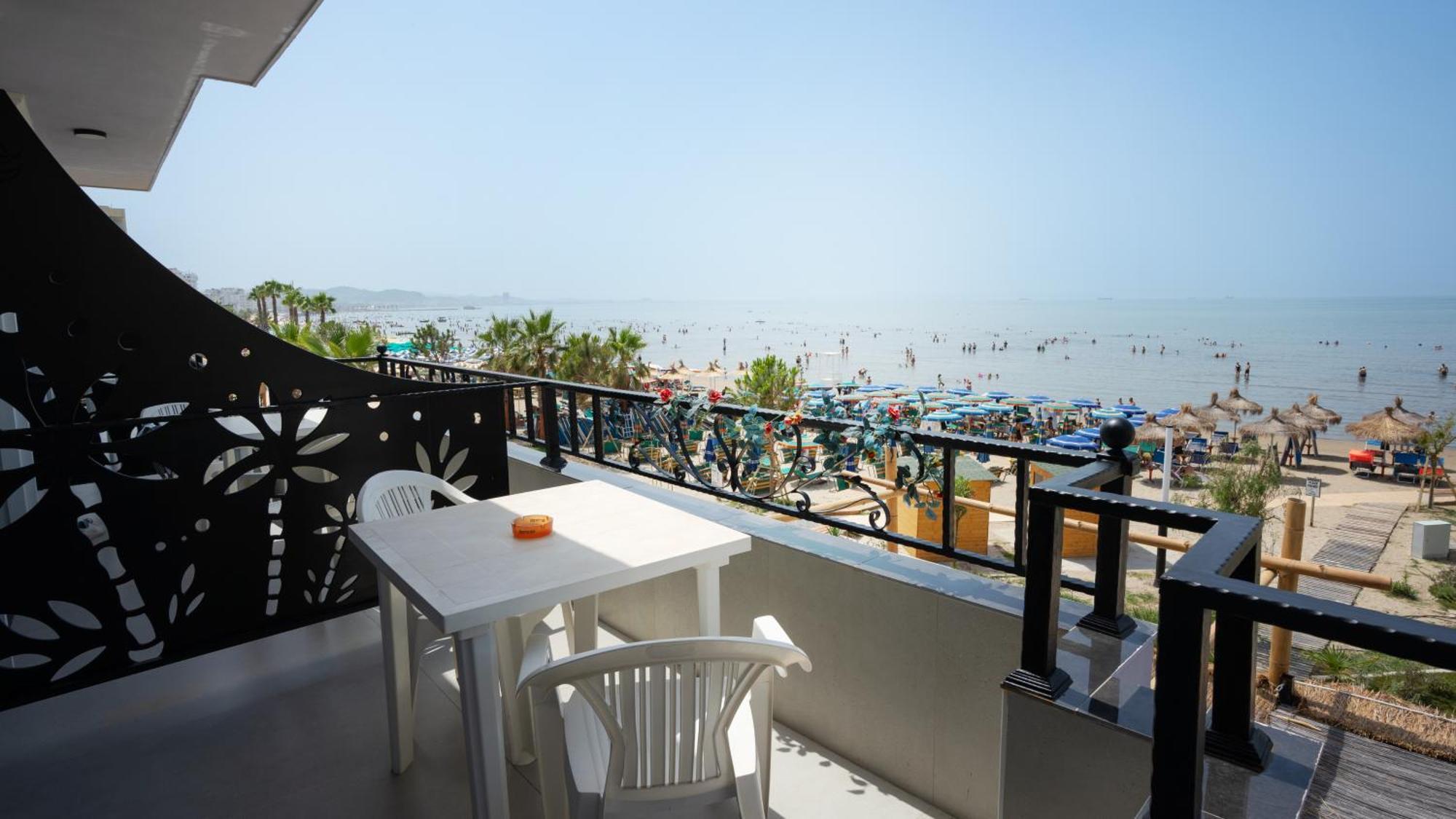 Hotel Saly Durrës Zewnętrze zdjęcie